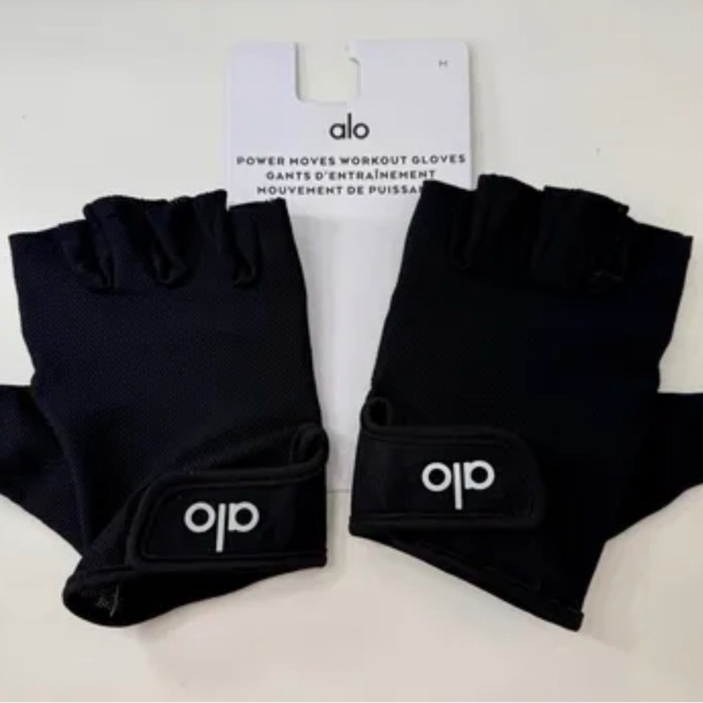 ALO Black Power Moves Workout Gloves - Fingerless Fitness Gloves